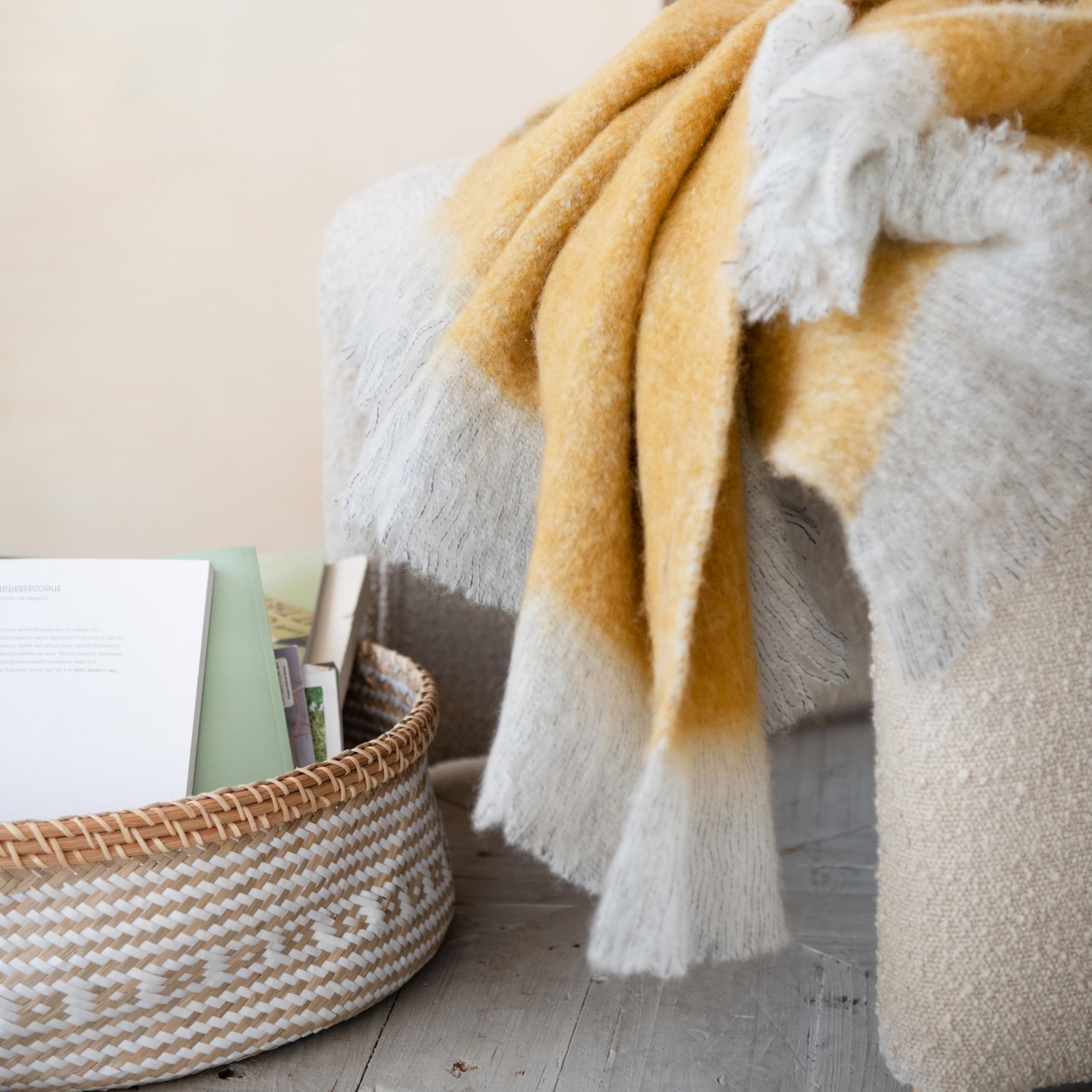 Bloomingville 3-Piece Hand-Woven Seagrass and Rattan Baskets with Pattern, White and Natural - Image 13